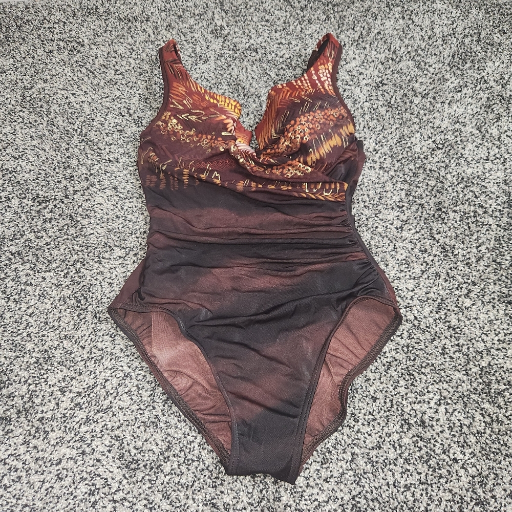 miraclesuit one piece swimsuit, Underwire Cups,Slimming,Tummy Control, Womens 10